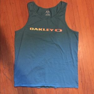 Oakley tank